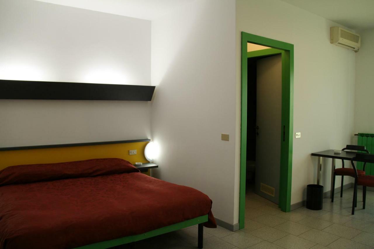 Albergo Nardini Lentate sul Seveso ภายนอก รูปภาพ